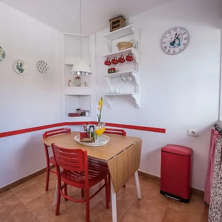 Casa Adelina